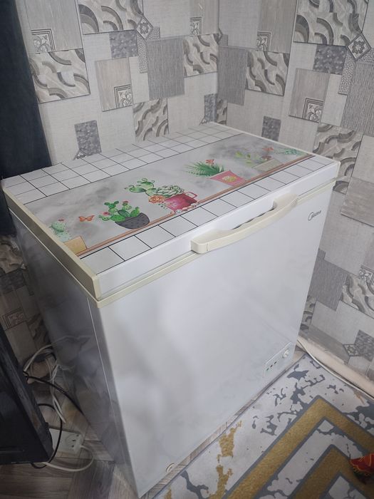 Продается Морозильник