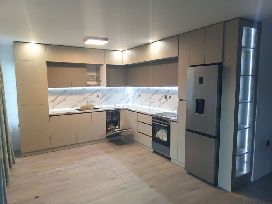 „Кухни и кухненско обзавеждане – нови и по поръчка + 3D Дизайн