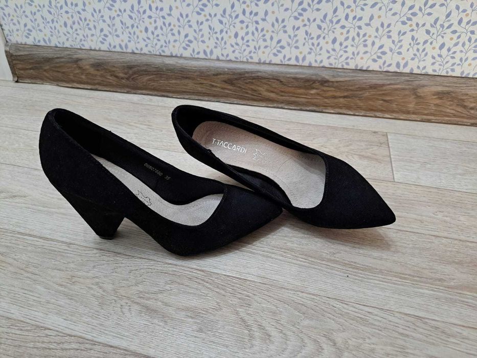 Продам стильные туфли