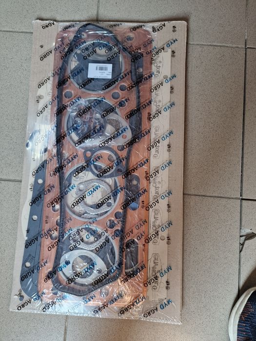 Set garnituri tractor fiat 850 garnituri motor toate preț 850 lei orig