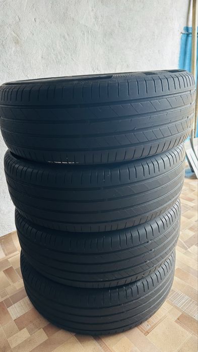 Продам летние шины 235/60r18