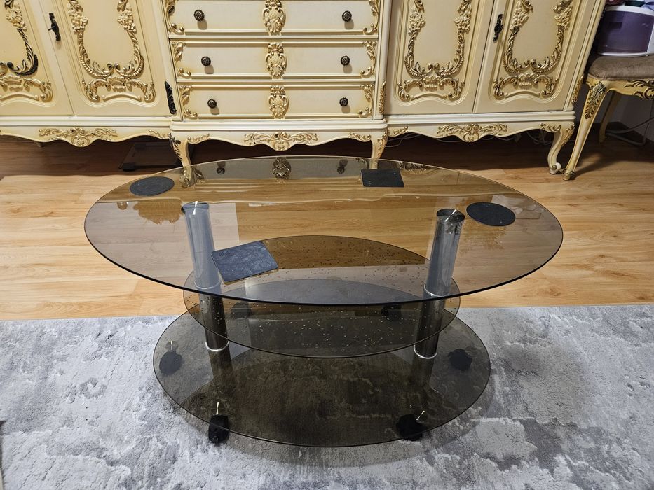 Masa de sticlă nouă