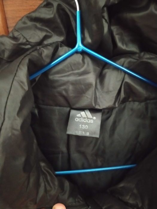 Продается жилет Adidas