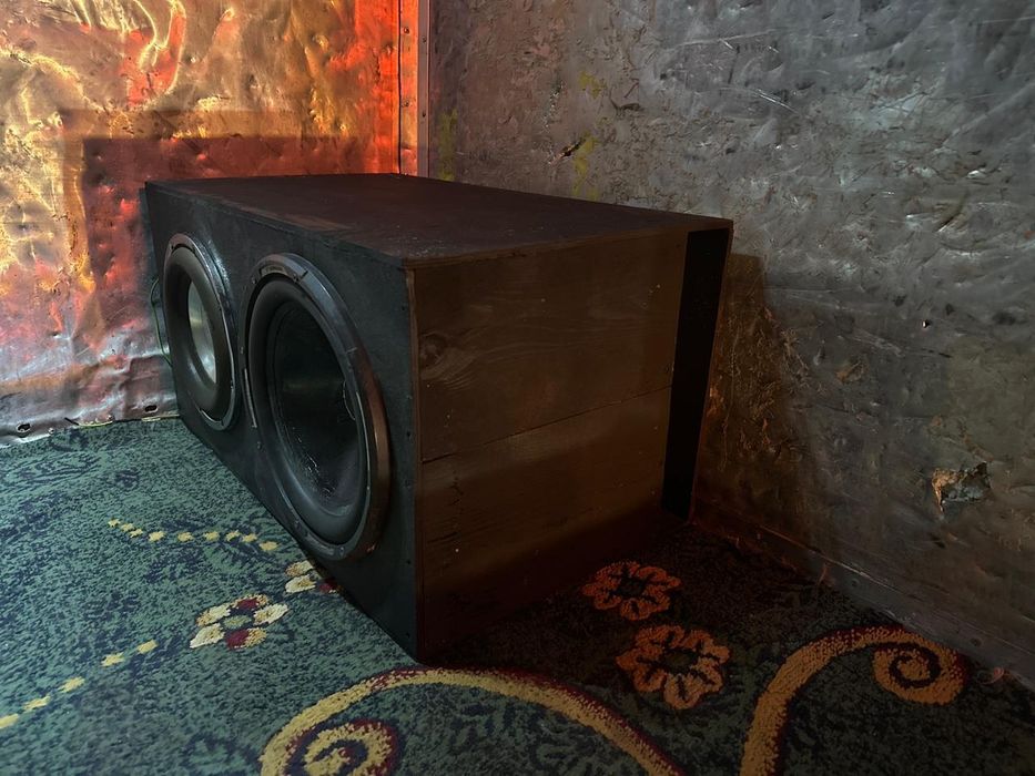 Саббуфер с 2 динамиком