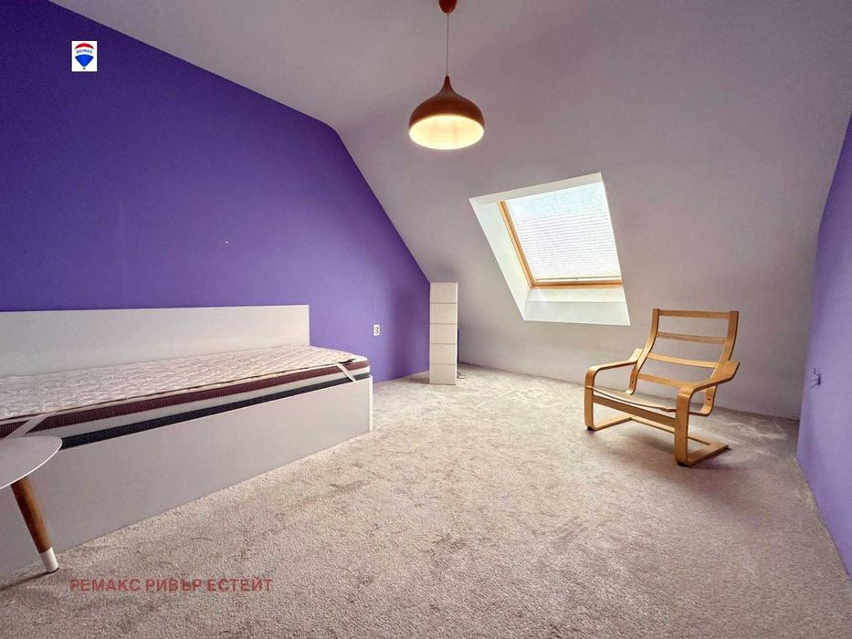 Дава се под наем Тристаен апартамент в Русе, Център - 118 кв.м за 612 € - Снимка #8