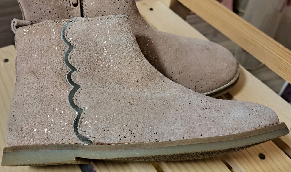 Детски велурени боти