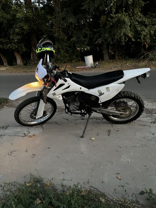 Продам мотоцикл эндуро