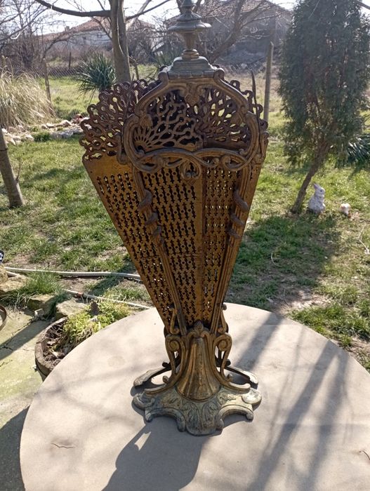 Месингов параван за камина