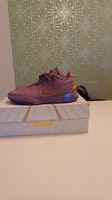 Bascheti Nike Lebron 21