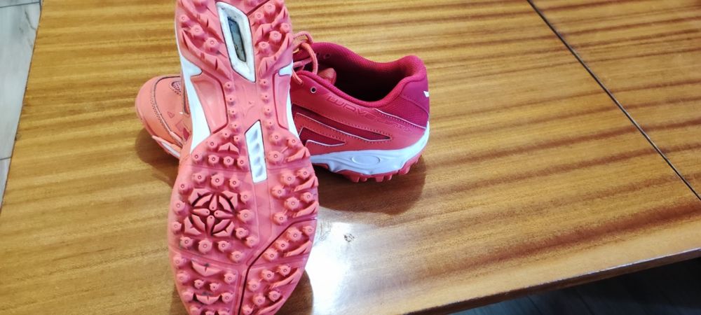 Дамски спортни Mizuno wave lynx 38.5