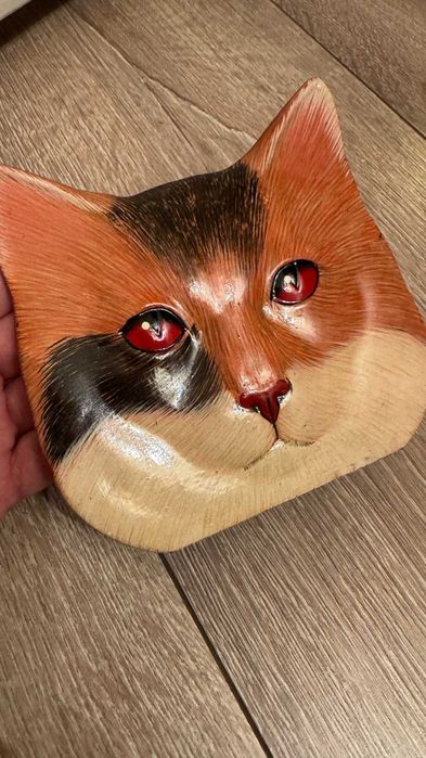 Винтидж Авторски салфетник– рисувано лаково дърво, подписан.