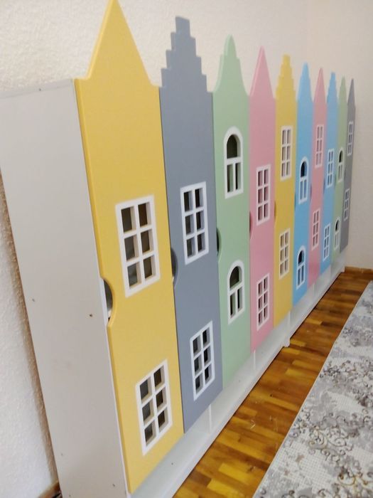 Боғча ва мини-марказлар учун махсус яратилган функционал ва ёрқин шкаф