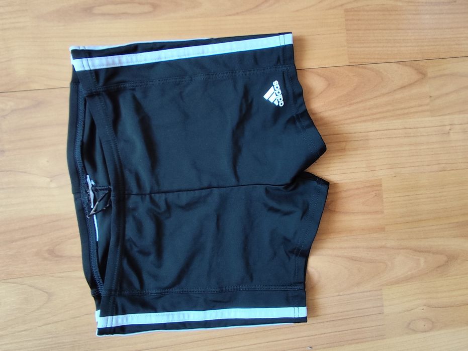 Adidas pantaloni scurți fete 5 ani