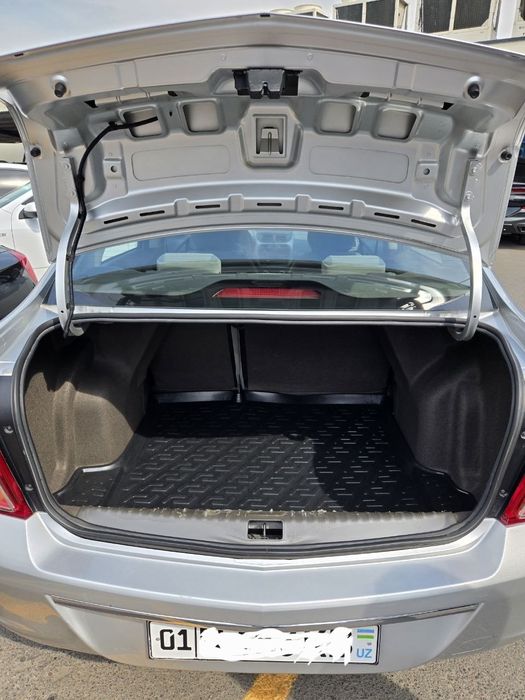 Продам свой Chevrolet Cobalt Ravon 4 позиция