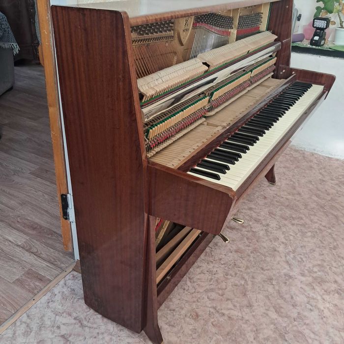 Petrof пианино продам