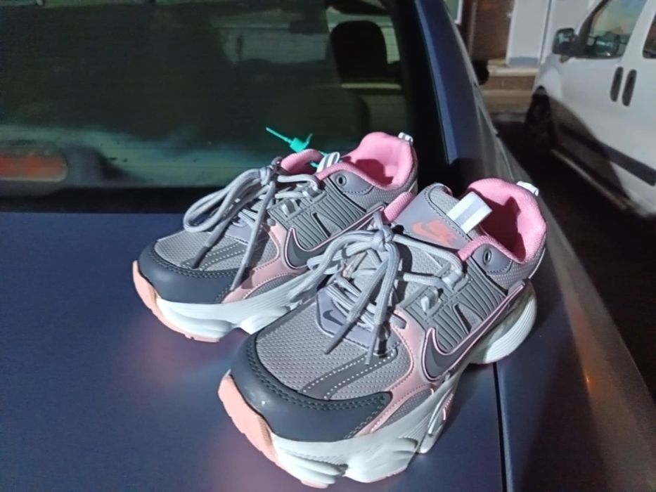 Дамски маратонки внос от Турция