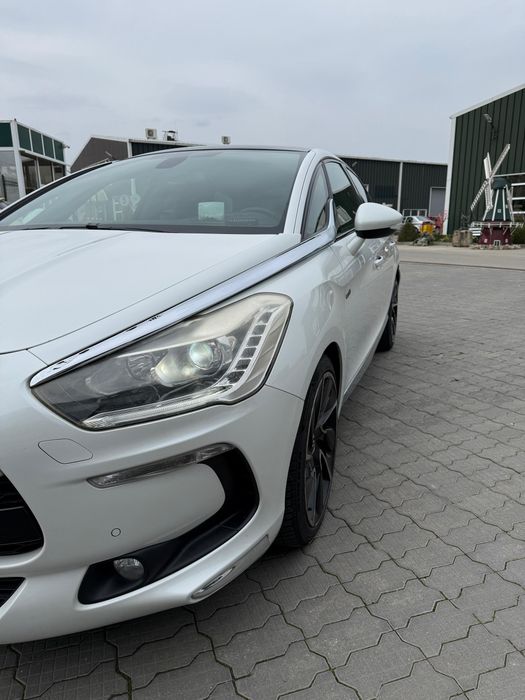 CITROËN DS5