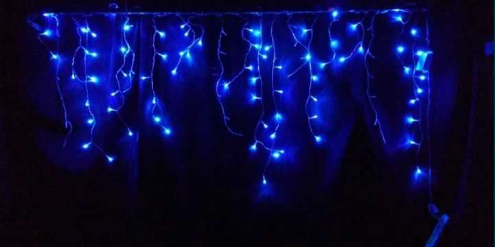 BLUE LED Сини ЛЕД Висящи Лампи 3х60 с опция снаждане Коледна украса