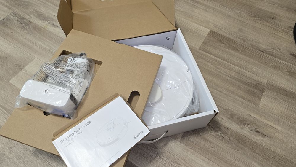 Продаётся моющийся робот  пылесос