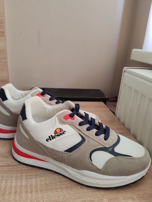 New balance Ellesse обувки маратонки