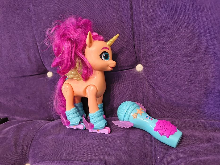 Sunny Starscout My Little pony,canta și dansează
