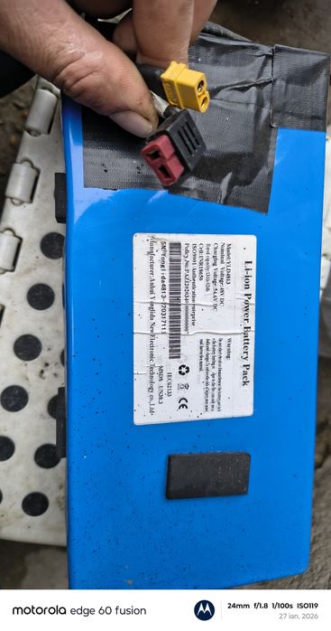 Vând baterie trotineta electrica 48v 13/Ah