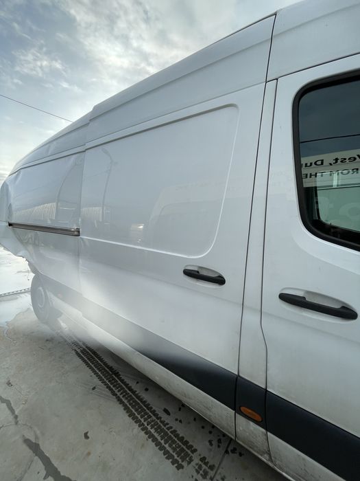 Usa laterala mercedes sprinter 907