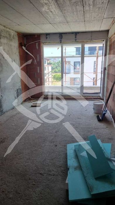 Продава се Двустаен апартамент в София, Дървеница - 76 кв.м за 1974 €/кв.м - Снимка #1