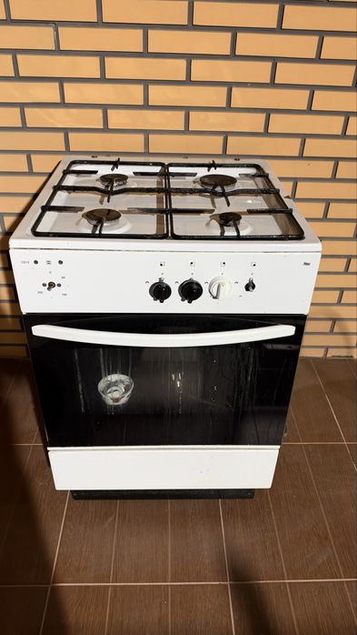 Газовая плита  4 кампрный