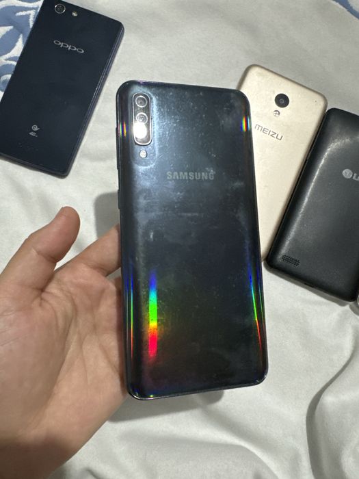 Сломанные телефоны