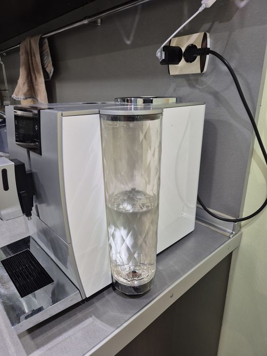 Кафеавтомат JURA ena 8