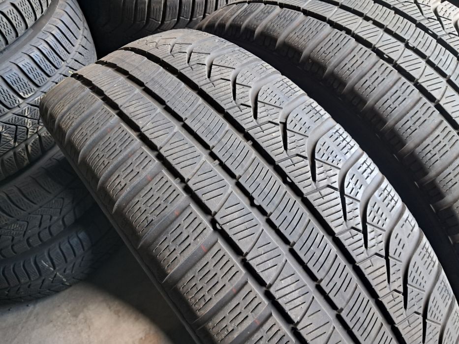 Anvelope second hand iarna 255 45 R22 Pirelli 2024 BMW Elect