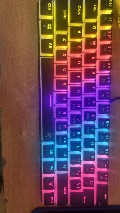 Tastatura gaming white shark