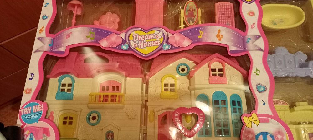 Домик с мебелью музыкальный