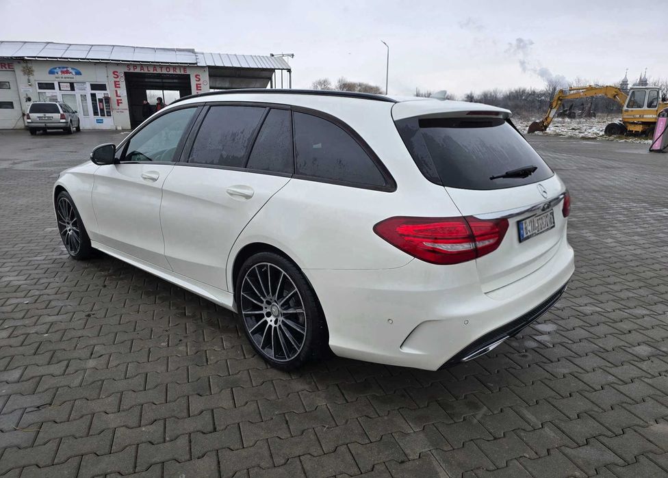 Mercedes C-Klass C220d AMG Pachet Interior-Exterior Led Navi Camera