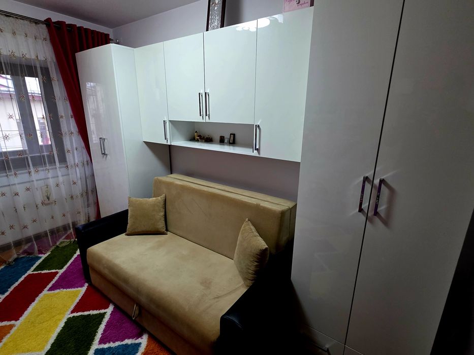 Set Mobila dormitor MDF, culoare alb sidefat