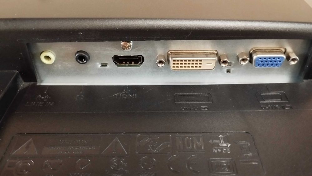 Benq - 2 броя W-LED, FULL HD монитори 24 и 22 инча с HDMI