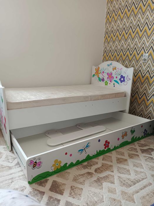 Детская кровать для девочки