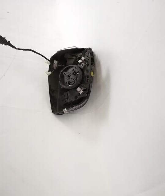 Оригинално дясно огледало, електрическо, във отлично състояние Ауди /