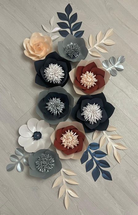 Цветы настенные продам