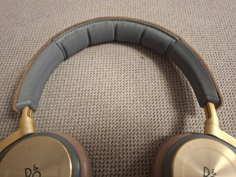 Casti On Ear Bang & Olufsen BeoPlay H8 Gold