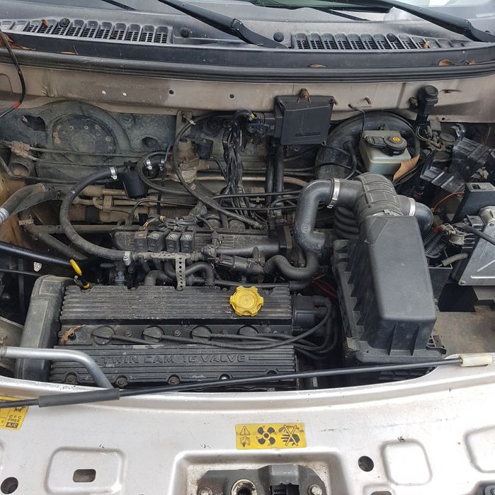 Ленд ровър на части бензин