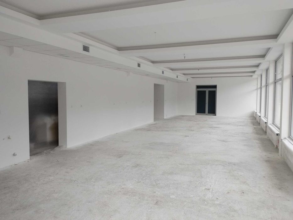 Дава се под наем Магазин в Рудозем - 200 кв.м за 6295.95 € - Снимка #5