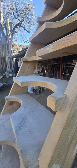 Дървено стълбище-дървени стълби