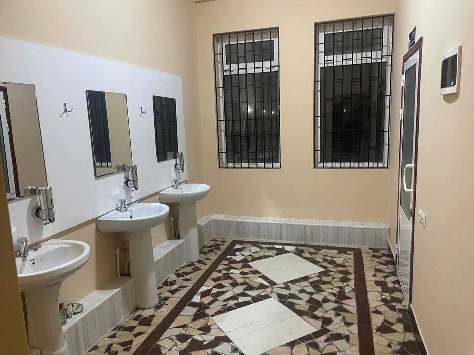 Южный вокзал. Сдам в аренду готовый хостел с мебелью.