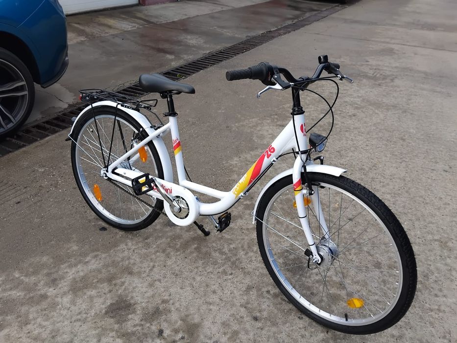 Vând bicicleta din aluminiu pentru damă