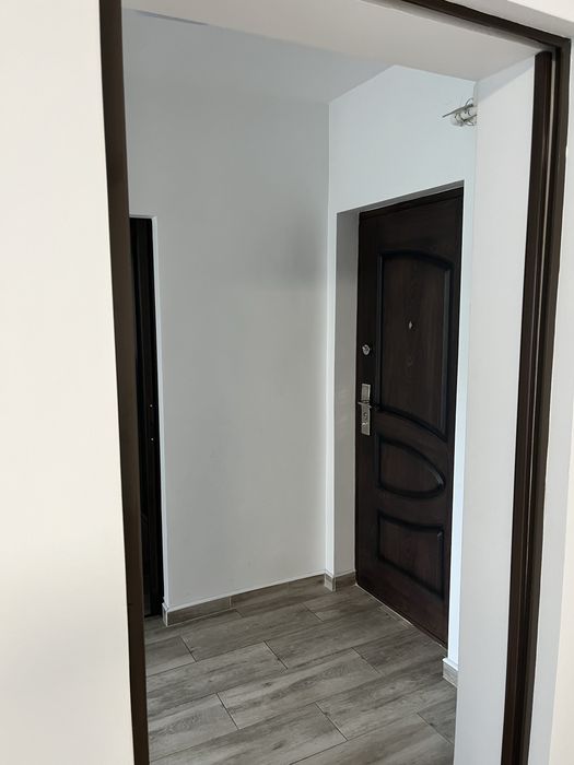 Închiriez Garsoniera/Apartament 1 camera intersectie Bd. Gării cu Bd. Alexandru Vlahuta