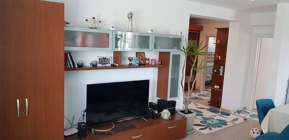 Apartament 3 camere decomandat | 2 minute de plaja