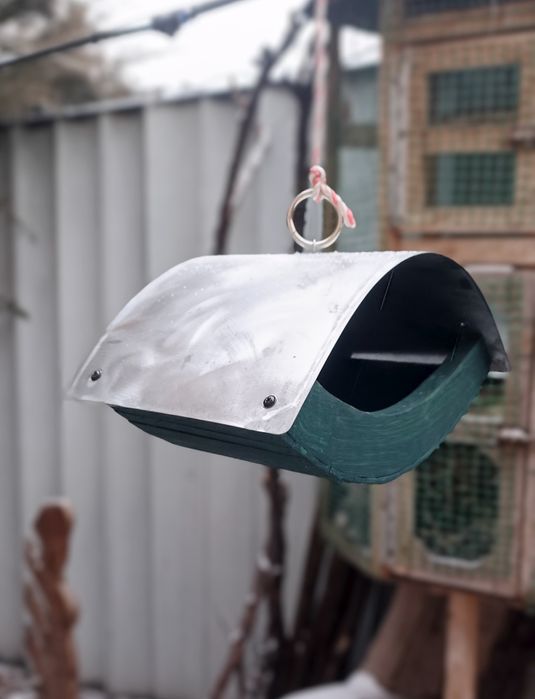 Кормушка для птиц