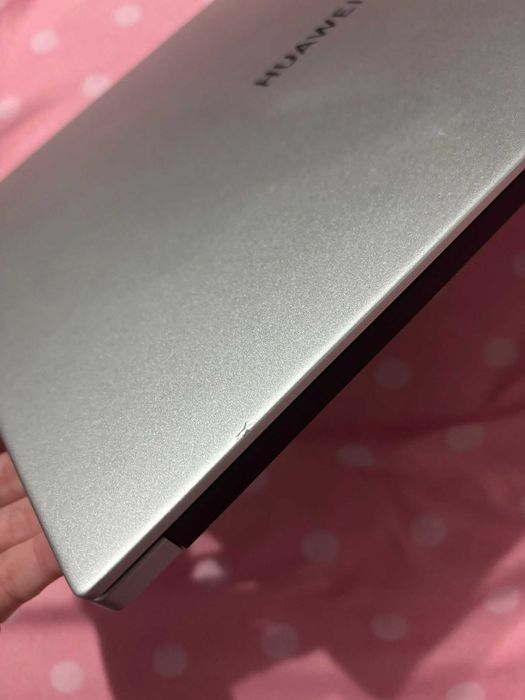 VÂND Laptop Huawei MateBook D 14